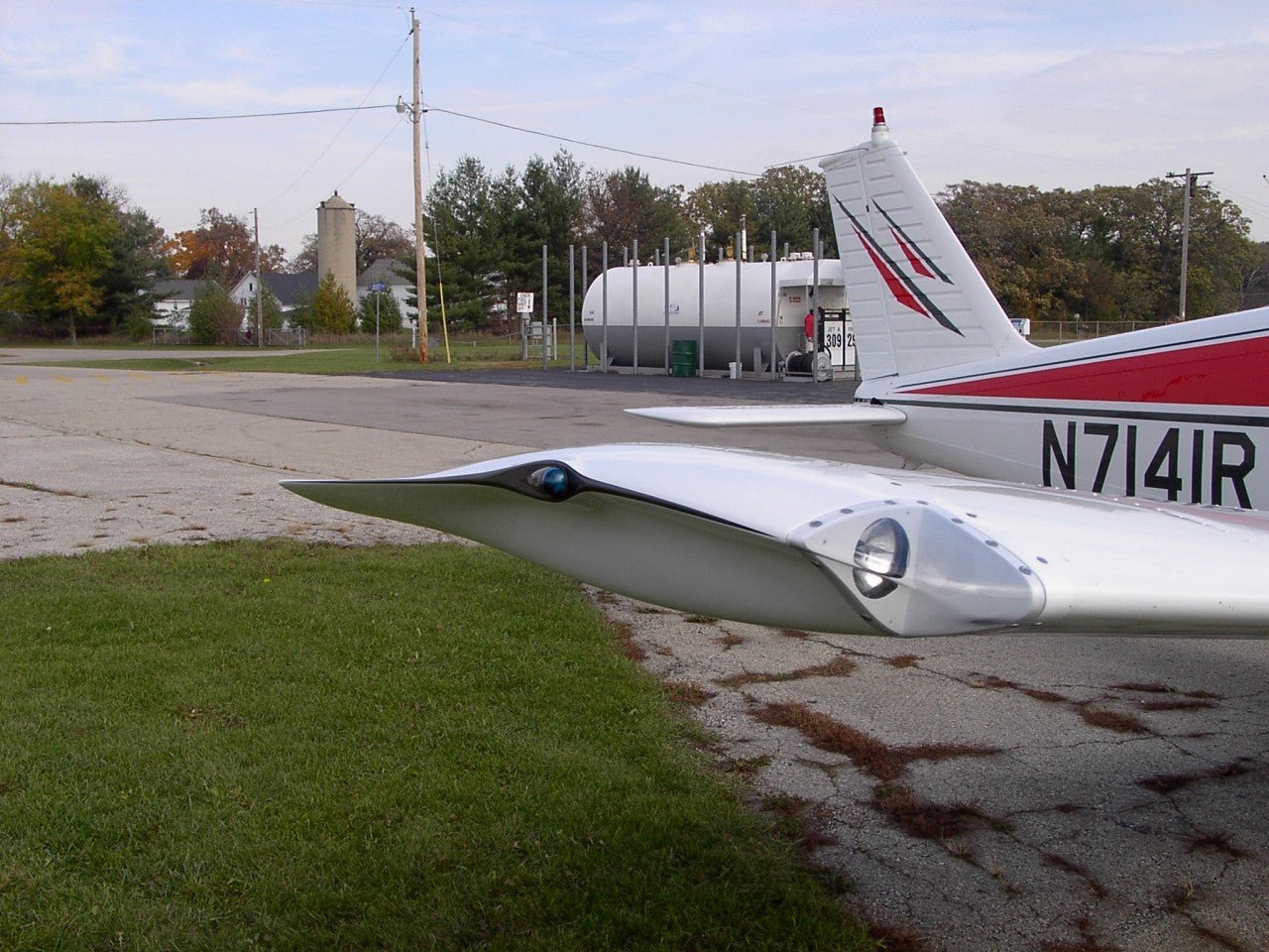 Piper "Upswept" Wing Tips (With Landing Lights) (Taper Wing only) FAA - PMA - STC - 18D
