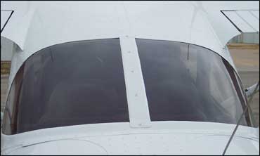 Rear Windshield (1963 - 1982) Cessna 172 (28 - 389 - 18C) 0512100 - 9 - 18C