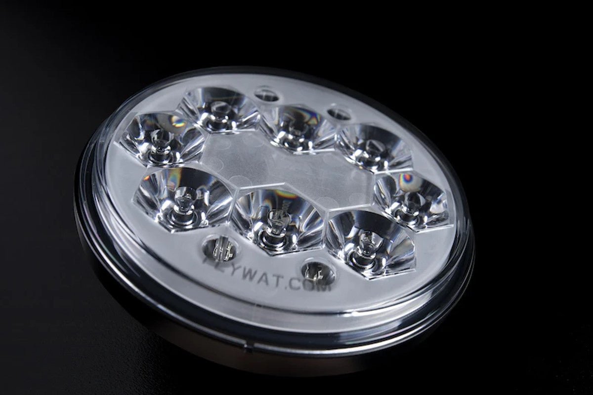 Whelen G3 Landing Light, Par 36, 14/28V, 4 1/2" DIA. Part 01 - 0772102 - 10, P36G3L - 18D - 18D